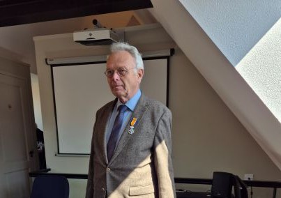 Bestuurslid Arie Verhoeven kreeg een koninklijke onderscheiding